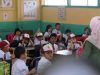 Ilustrasi : anak sekolah SD sedang belajar di ruang kelas