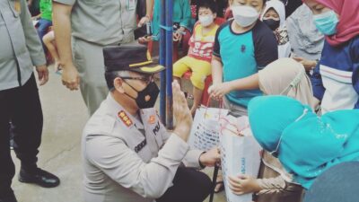 Polrestro Bekasi Vaksinasi 200 Anak di Lambangsari