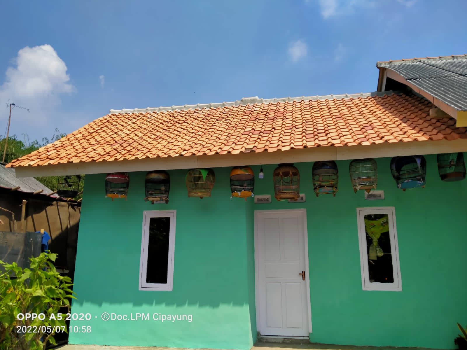 Salah satu Rumah warga Kampung Lelingir RT.02, RW.005 Desa Cipayung Kecamatan Cikarang Timur yang mendaptkan Rutilahu. 